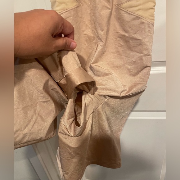 Cacique contouring open bust thigh shaper size 14/16 - Picture 3 of 4